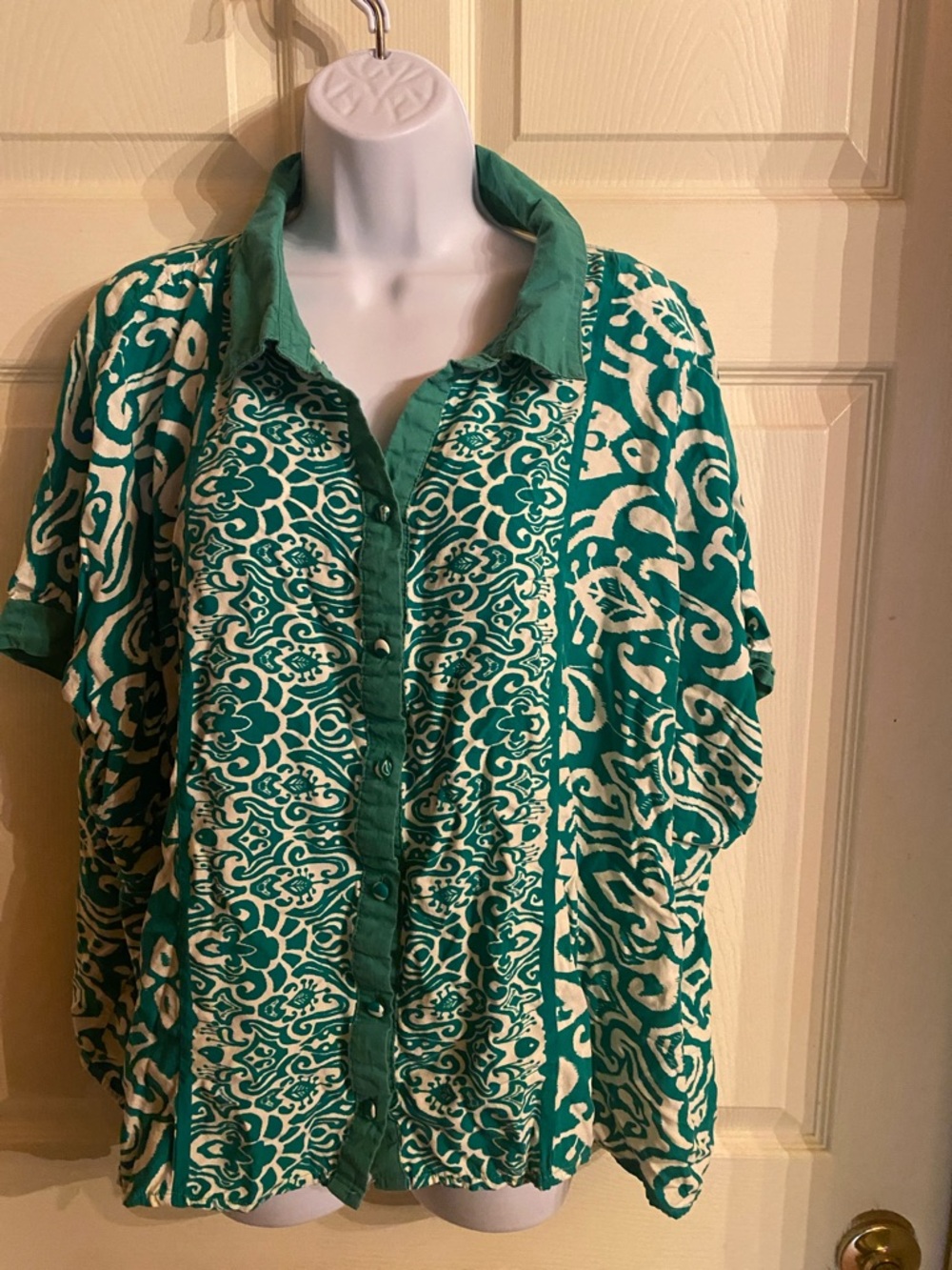 Umgee Teal and Cream Printed Button-Down Shirt